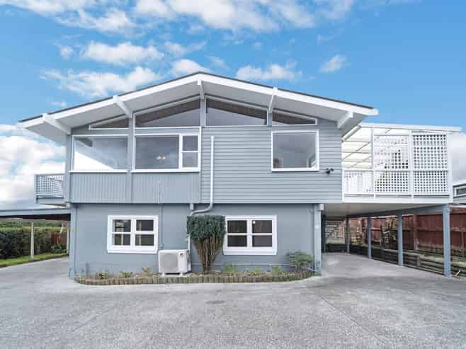 16 Brouder Place, Hillpark
