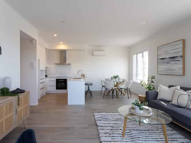 9 Mahana Road (Mahana Apartments), Northcote
