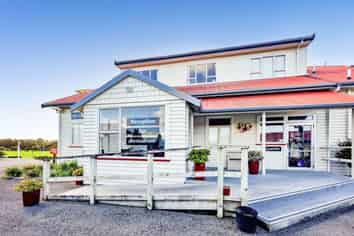 Sentry Hill Motel - Buy in Time for Summer