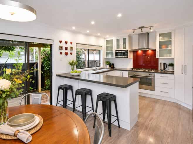 142 Hill Road, Manurewa