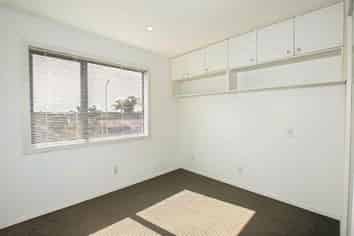 D11/71 Spencer Road, Albany