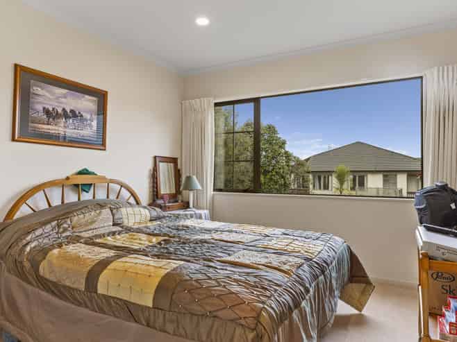 31 Lakeridge Close, Rangatira Park