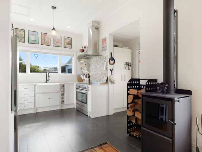 4 Bond Street, Marton