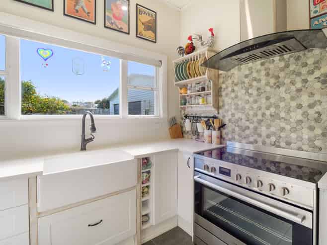 4 Bond Street, Marton