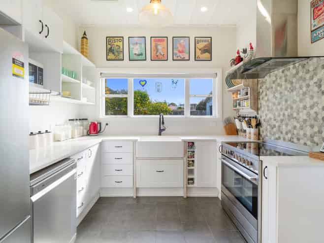 4 Bond Street, Marton