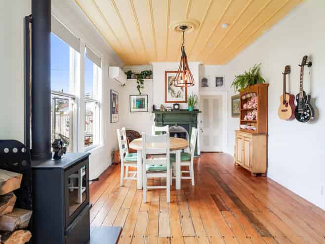 4 Bond Street, Marton