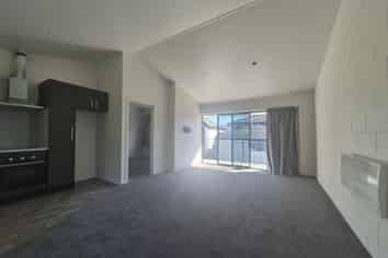 8/1142 Victoria St, Hamilton Central