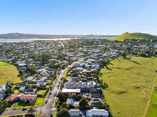 A-F/40   Wellesley Road, Mangere Bridge