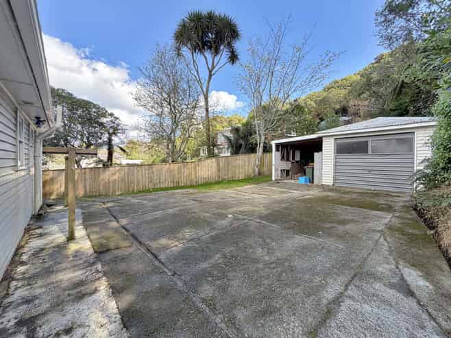 6 Bledisloe Crescent, Wainuiomata