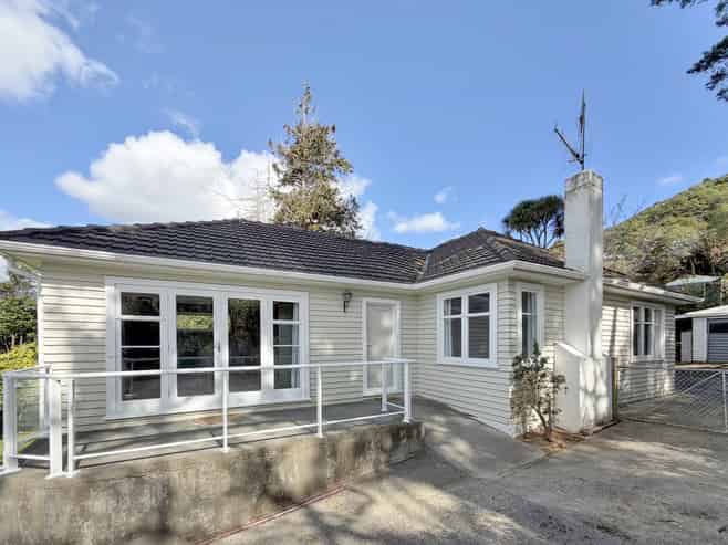 6 Bledisloe Crescent, Wainuiomata