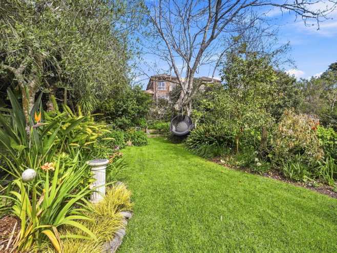 8/37 Hauraki Road, Takapuna