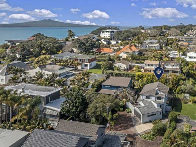 8/37 Hauraki Road, Takapuna