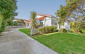 4 Price Street, Westown