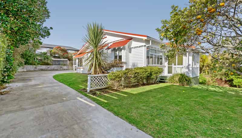 4 Price Street, Westown