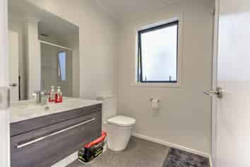 10A (*) Tupelo Street, Pukete