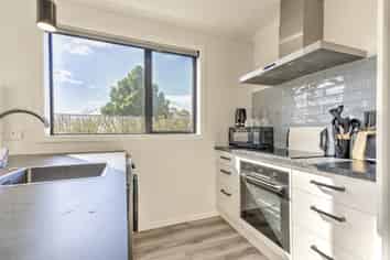 10A (*) Tupelo Street, Pukete