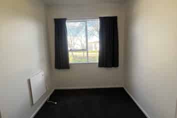 b/192  Griffiths Road, Winslow