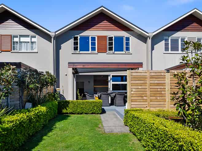 250B Courtenay Street, Strandon