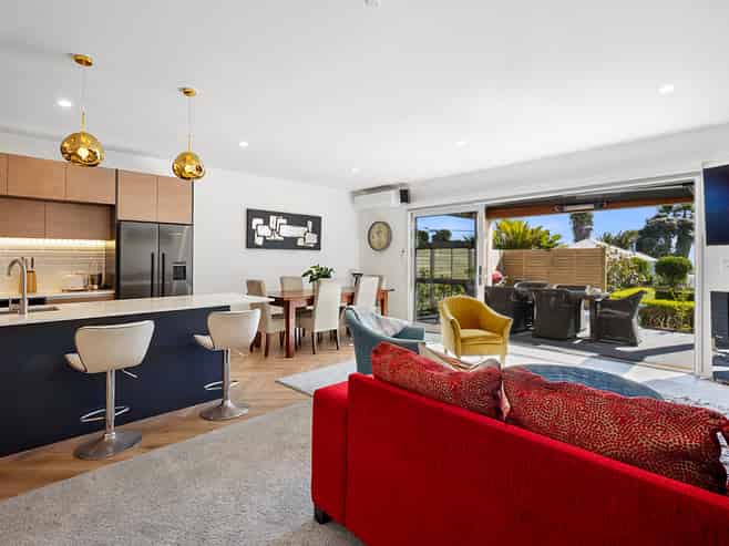 250B Courtenay Street, Strandon