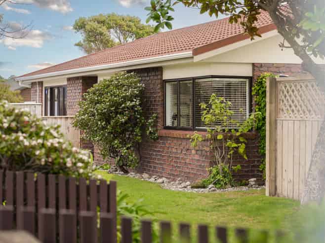 19 Reeves Street, Waikanae Beach