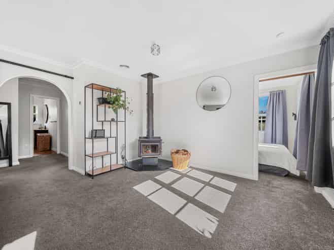 24 Kuratawhiti Street, Greytown