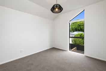 4/9 Edgeware Road, Saint Albans