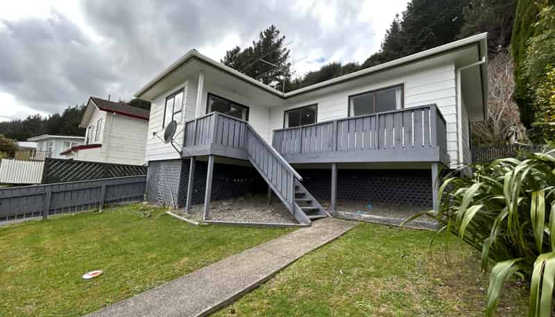 16 Trelawney Road, Wainuiomata