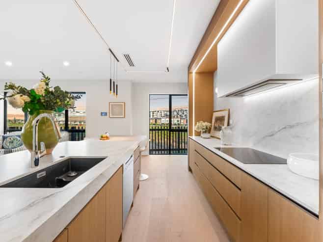 33 Streamview Way, Long Bay