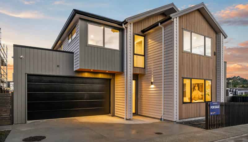33 Streamview Way, Long Bay
