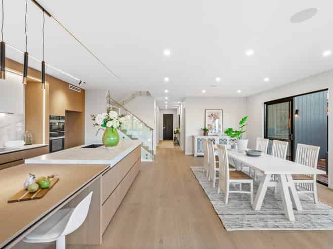 33 Streamview Way, Long Bay