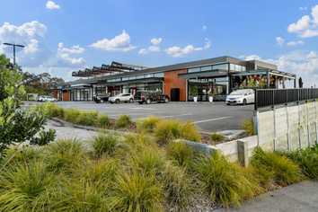 RETAIL LEASING NOW AVAILABLE - PINEHILL CENTRAL
