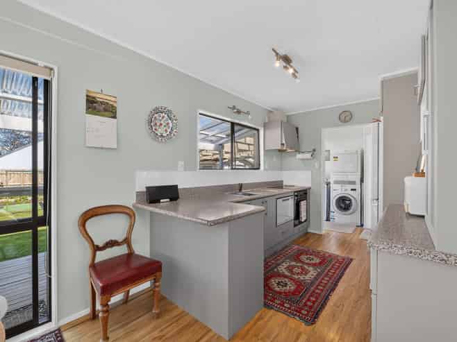 111 West Street, Greytown
