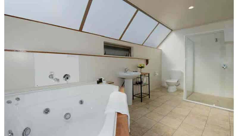 42 Thackeray Street, Hamilton Lake