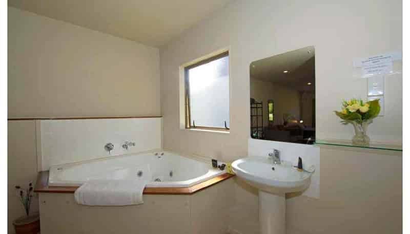 42 Thackeray Street, Hamilton Lake