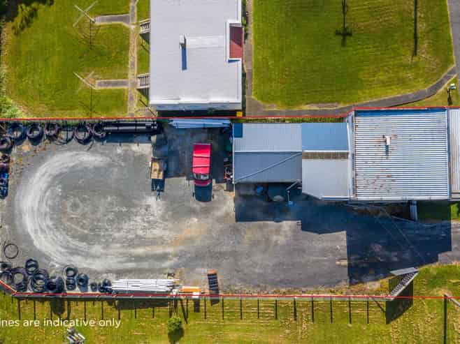 Retail and yard space in a key commercial location