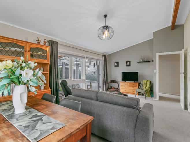 37 Kent Street, Levin