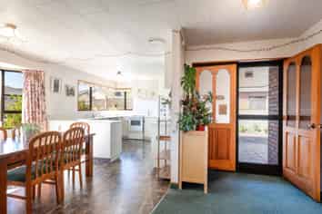 5 Evergreen Way , Stoke