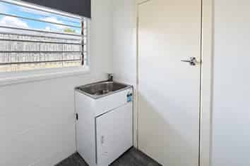 4/12 Pretoria st, Victoria