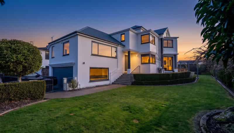 712 Queens Drive, Waikiwi