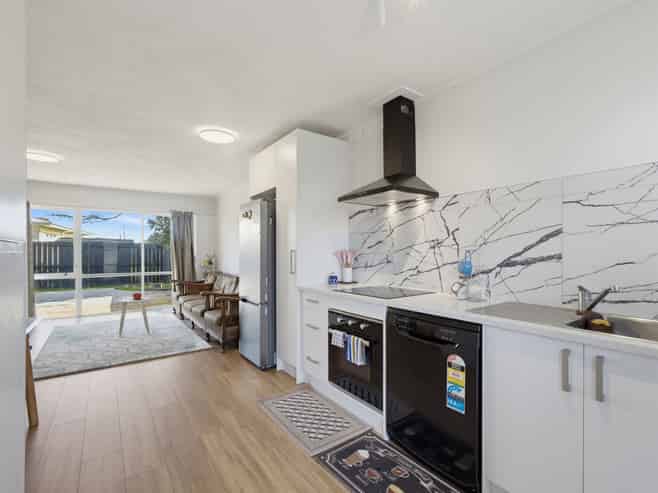 4/59 Puhinui Road, Manukau