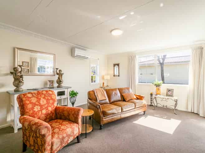 73 Conway Crescent, Glengarry