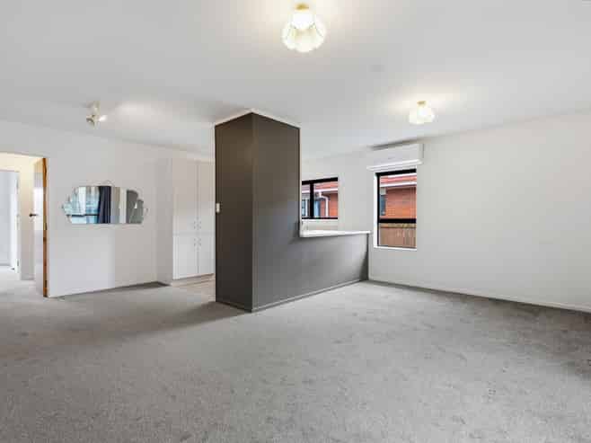 5A Mains Avenue, Kensington