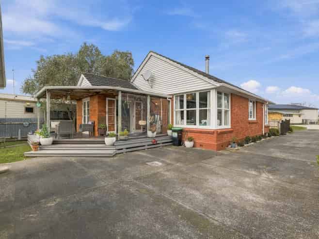 17 London Terrace, Awapuni