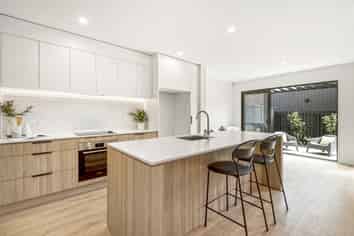 8 Marutuahu Road, Stonefields