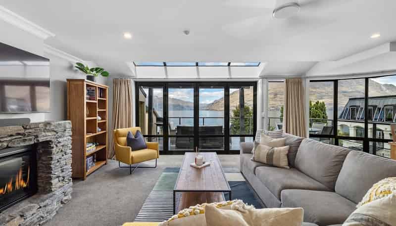 Unit 906/34 Lake Esplanade, Queenstown Central