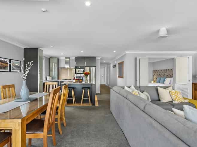 Unit 906/34 Lake Esplanade, Queenstown Central
