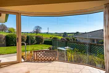 10 Peel View Place, Marchwiel