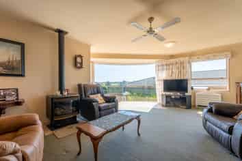 10 Peel View Place, Marchwiel