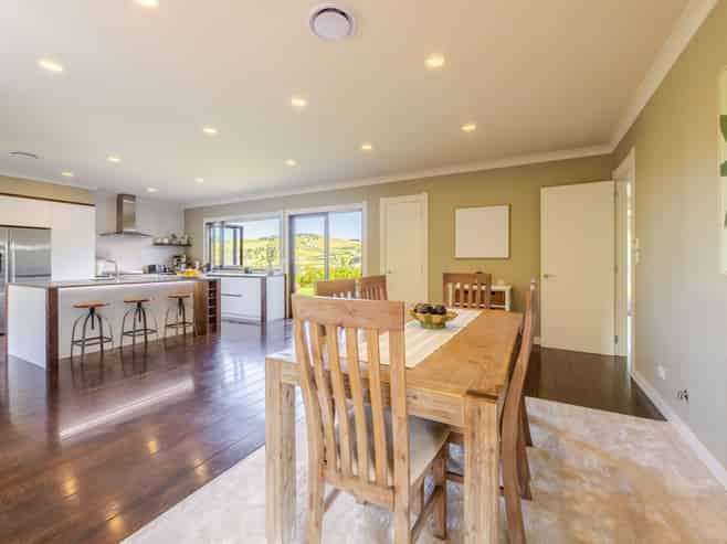 18 Lakeview Terrace, Taradale