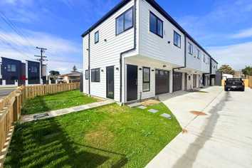 8E Von Sturmer Street, Mangere East